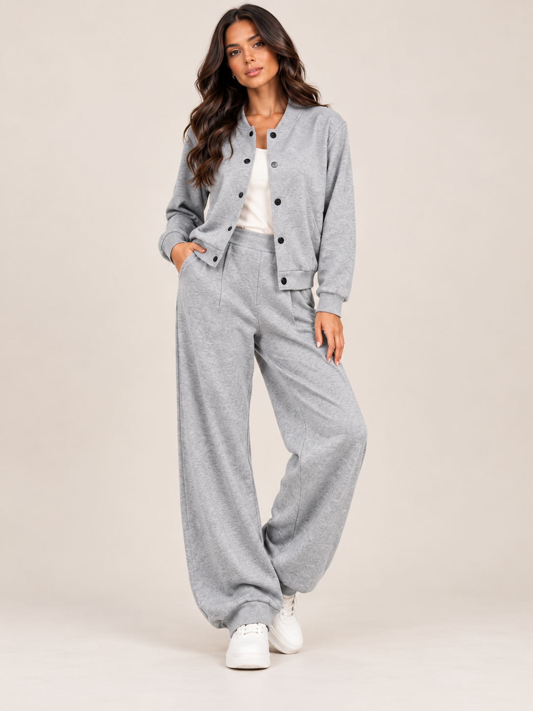 TUTA DONNA CON GIACCA COLLEGE E PANTALONE BALLOON