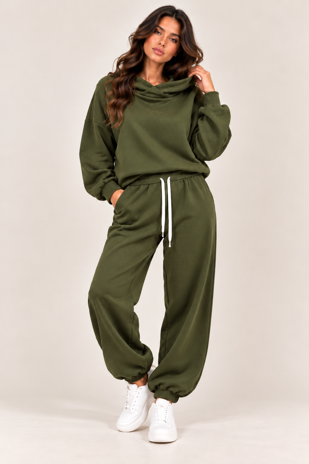 TUTA DONNA CON FELPA OVERSIZE E PANTALONE JOGGER