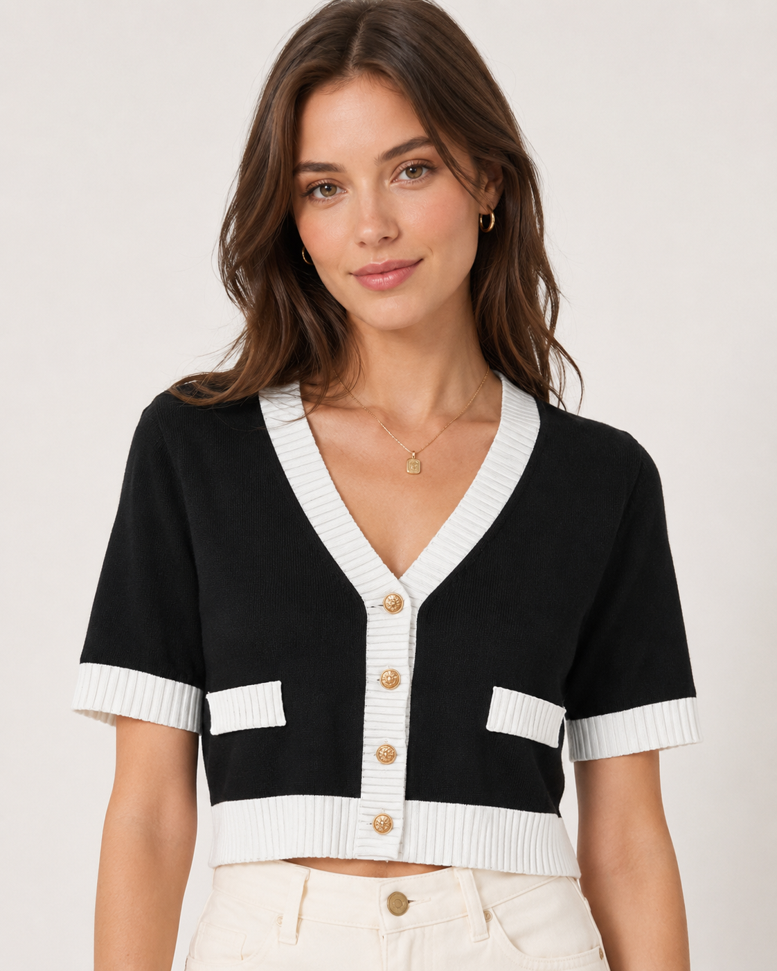 Cardigan Donna Crop Bicolore con Bottoni Gioiello – Maglia Elegante