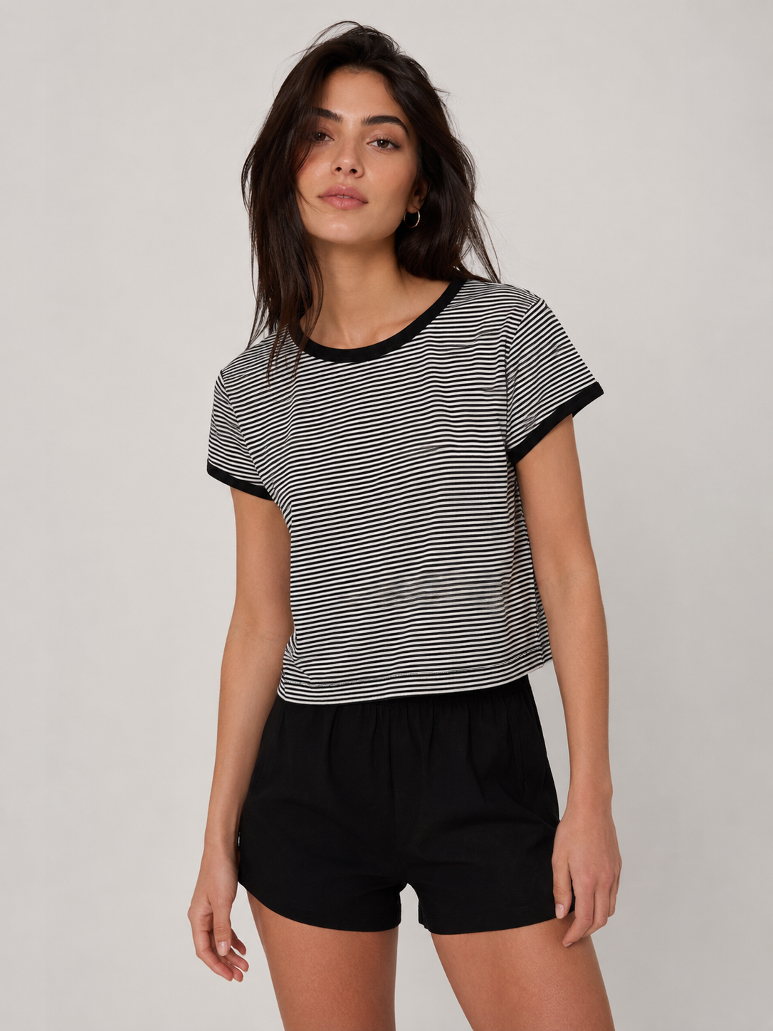 T-Shirt Donna Crop a Righe con Profili a Contrasto – Maglia Casual Estiva