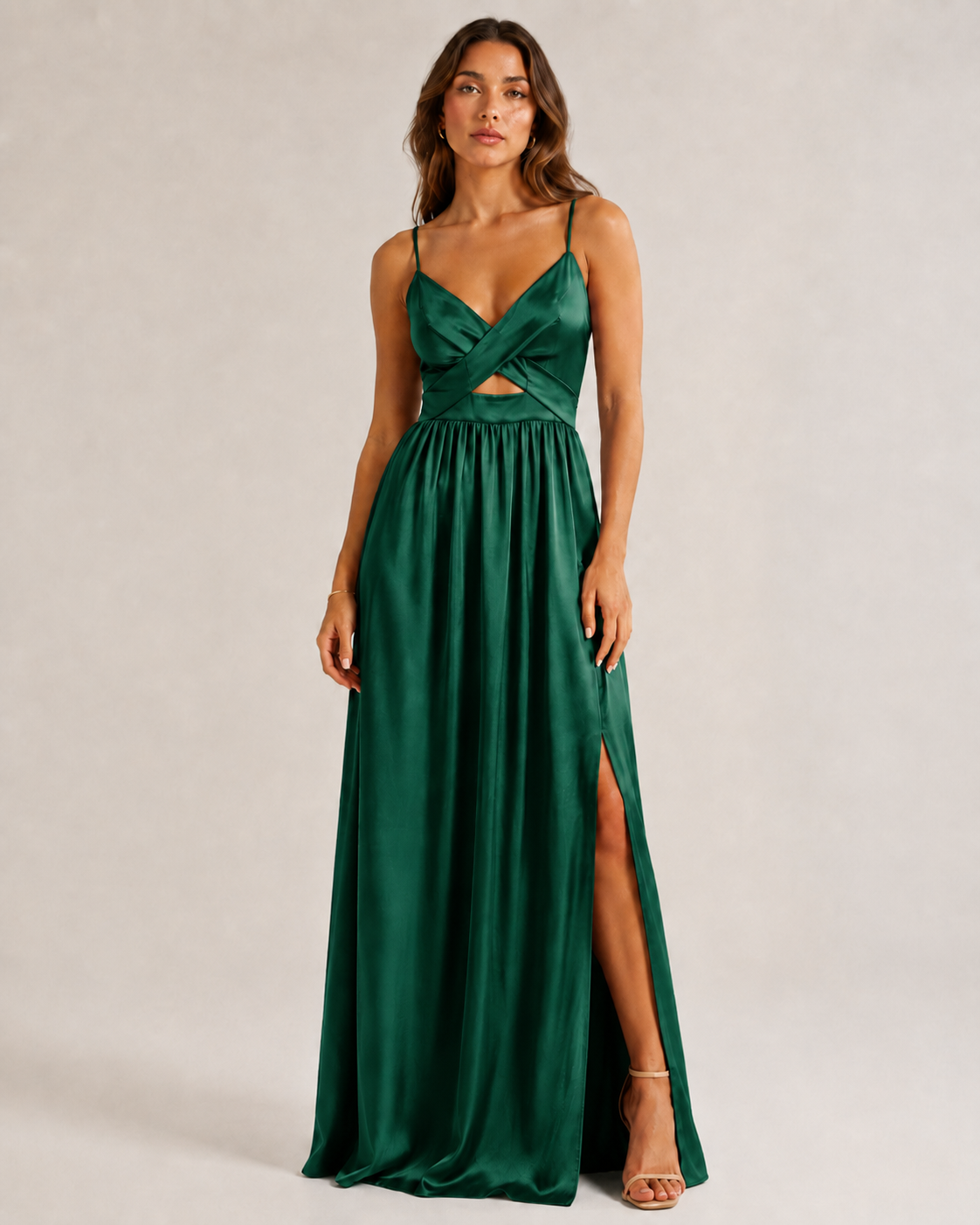 Abito Lungo in Raso con Intreccio sul Décolleté e Spacco Laterale – Elegante da Cerimonia