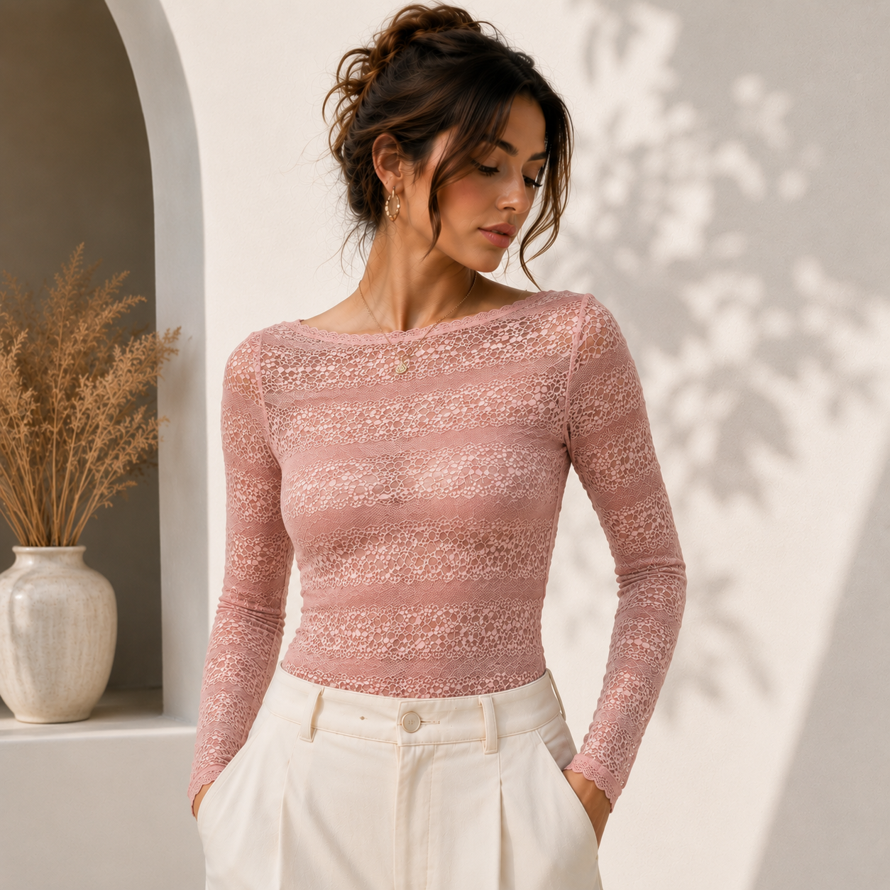Maglia in Pizzo a Maniche Lunghe – Scollo a Barca