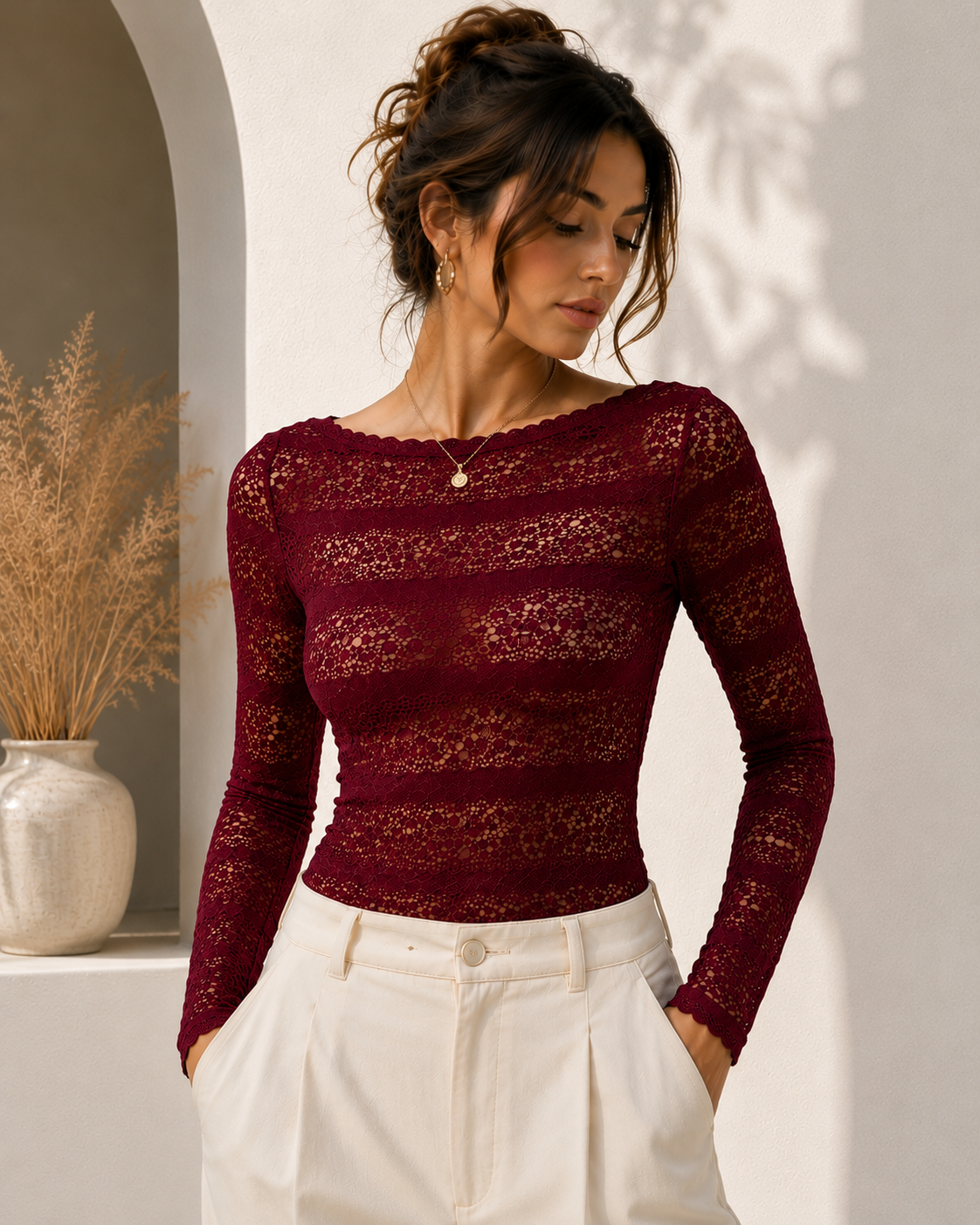 Maglia in Pizzo a Maniche Lunghe – Scollo a Barca